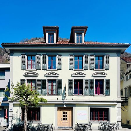 Hotel Rebstock Meiringen Bagian luar foto