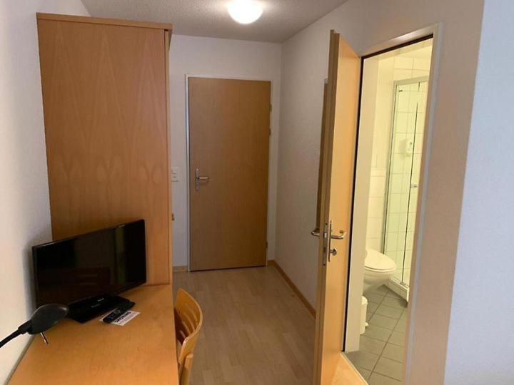 Hotel Rebstock Meiringen Bagian luar foto