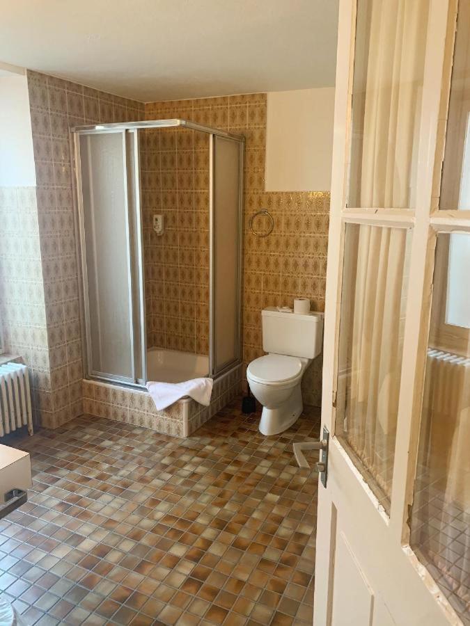 Hotel Rebstock Meiringen Bagian luar foto
