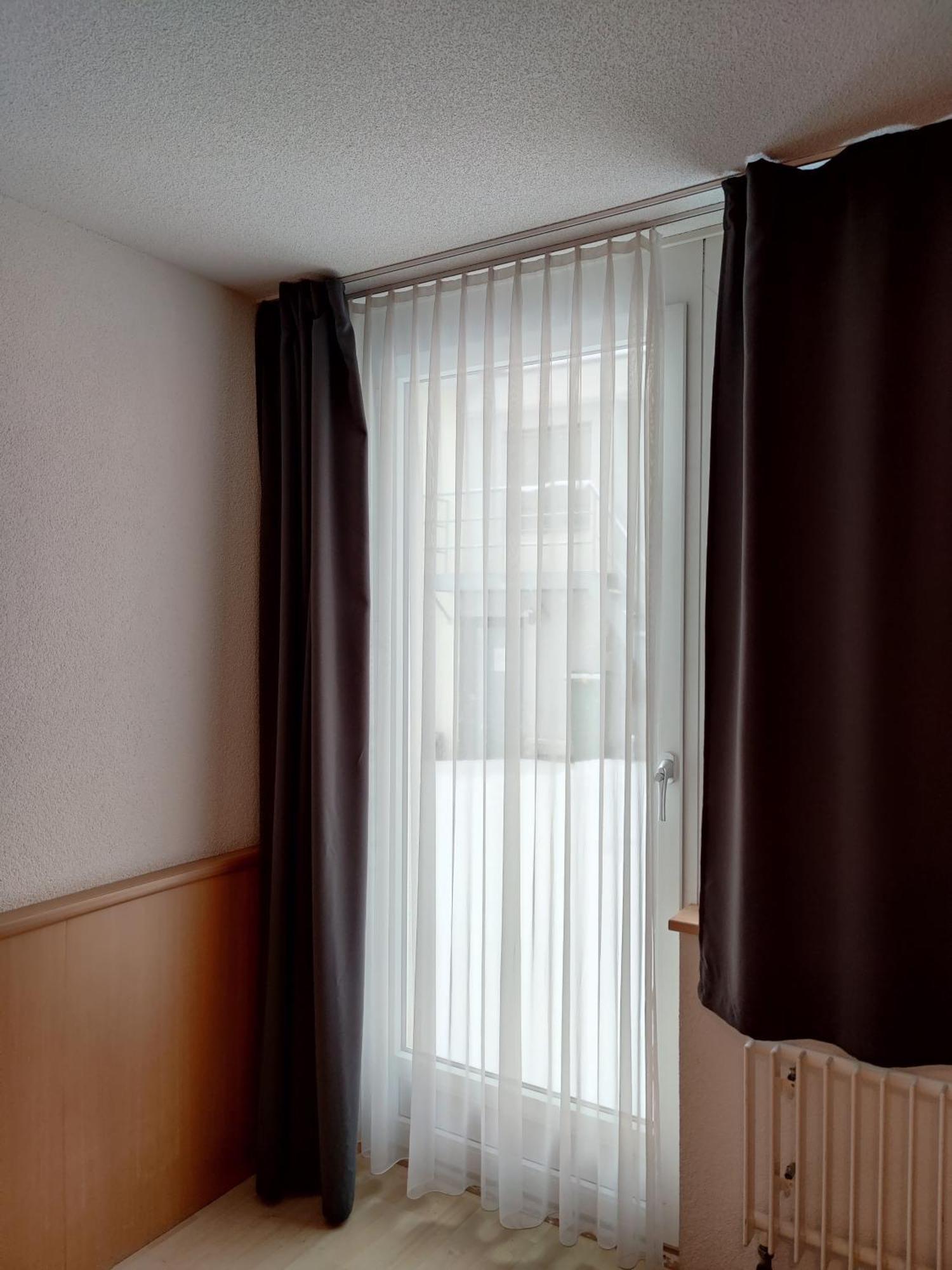 Hotel Rebstock Meiringen Bagian luar foto