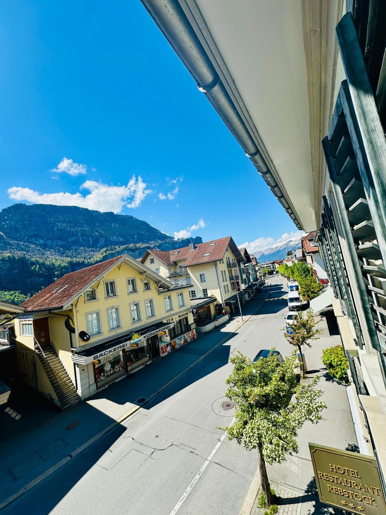 Hotel Rebstock Meiringen Bagian luar foto